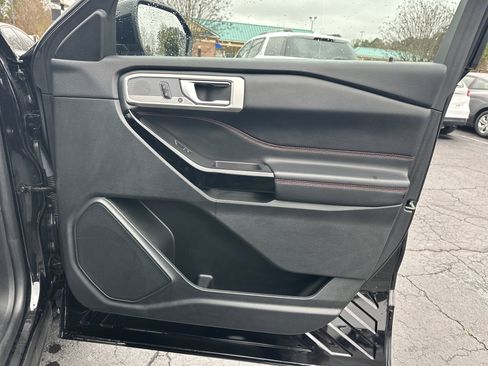 Used 2023 Ford Explorer ST-Line w/ Class IV Trailer Tow Package image 15