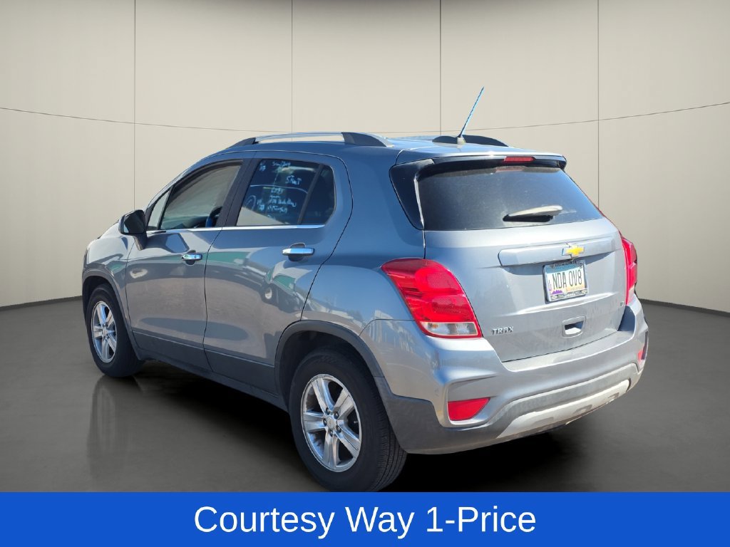 Used 2019 Chevrolet Trax LT w/ LT Convenience Package FWD image 6