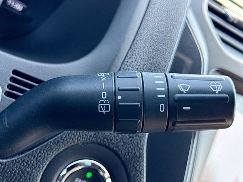 Used 2019 Ford Explorer XLT w/ Equipment Group 202A FWD image 13