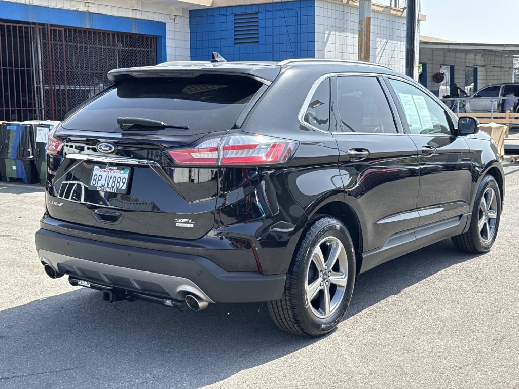 Used 2020 Ford Edge SEL w/ Convenience Package FWD image 3