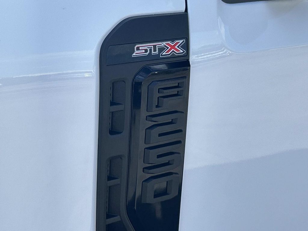 Used 2026 Ford F250 XL w/ STX Appearance Package AWD/4WD image 17