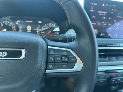 Used 2022 Jeep Compass Limited image 19