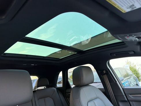 Used 2025 Audi Q3 2.0T Premium image 14