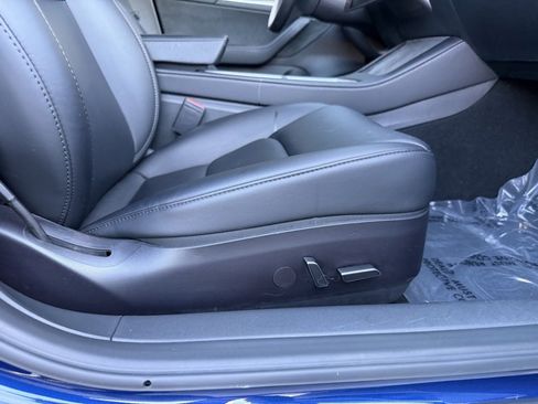 Used 2023 Tesla Model 3 Standard Range image 35