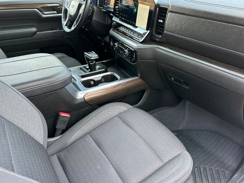 Certified 2023 Chevrolet Silverado 1500 RST AWD/4WD image 19