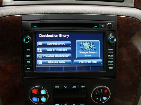 Used 2011 Chevrolet Suburban LTZ image 14