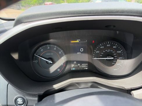 Certified 2022 Subaru Crosstrek 2.0i Premium AWD/4WD image 16