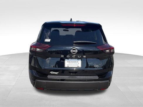 Used 2024 Nissan Rogue S AWD/4WD image 4