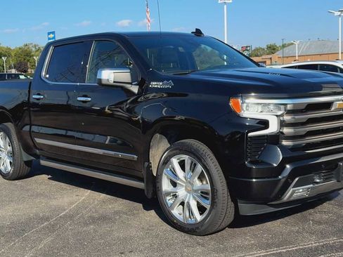 Certified 2022 Chevrolet Silverado 1500 High Country w/ High Country Premium Package image 8