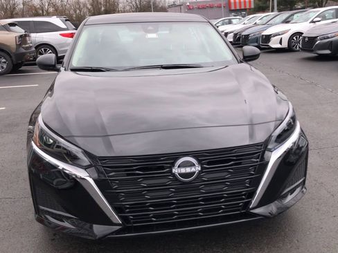 New 2025 Nissan Altima 2.5 SV image 3