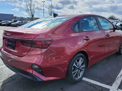 Used 2022 Kia Forte LXS w/ LXS Technology Package image 15