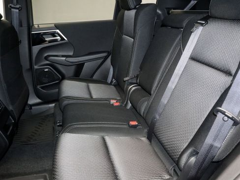 New 2026 Mitsubishi Outlander ES image 16