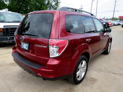 Used 2010 Subaru Forester 2.5X Premium image 4