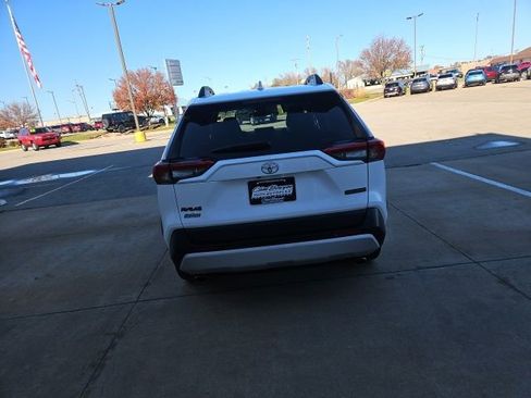 Used 2024 Toyota RAV4 Adventure image 6