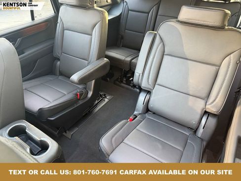 Used 2025 GMC Yukon Denali w/ Sun & Power Step Package image 36