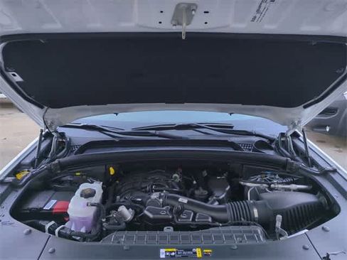 New 2025 Jeep Grand Cherokee Summit w/ Obsidian Package image 15