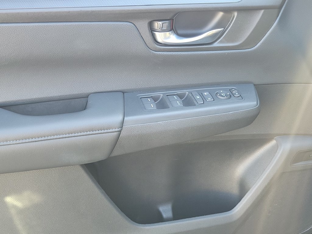 Certified 2025 Honda CR-V EX image 20