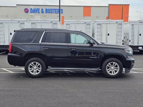 Used 2017 Chevrolet Tahoe LS RWD image 8