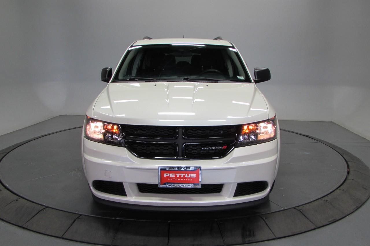Used 2017 Dodge Journey SE w/ Flexible Seating Group FWD image 2