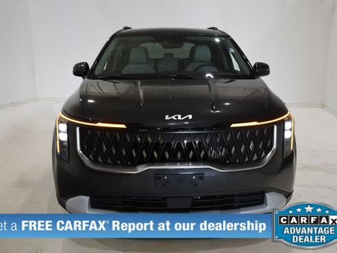 Used 2026 Kia Carnival EX FWD image 2