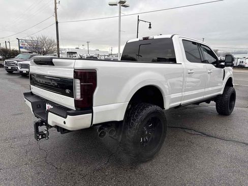 Used 2019 Ford F250 Platinum w/ Platinum Ultimate Package image 6