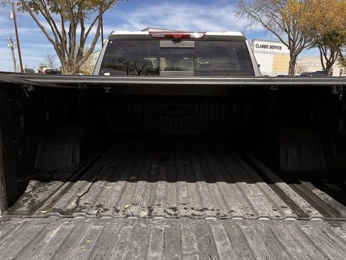 Used 2025 Chevrolet Silverado 1500 High Country w/ High Country Premium Package image 35