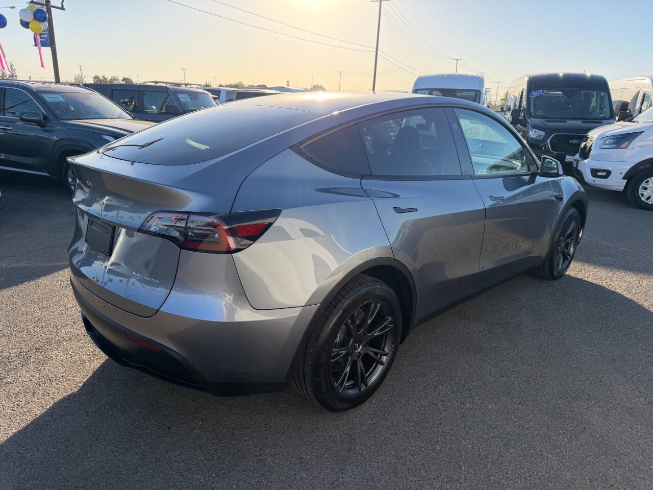 Used 2024 Tesla Model Y Long Range AWD/4WD image 7