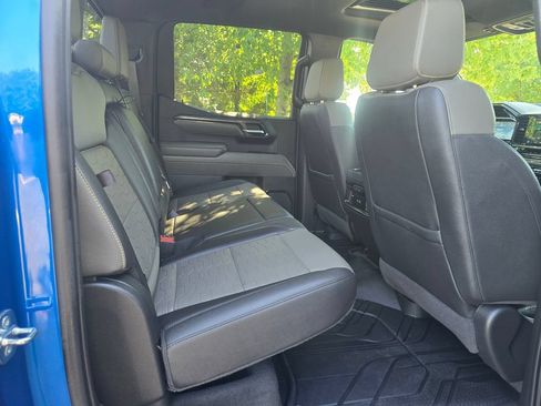 Used 2022 Chevrolet Silverado 1500 ZR2 w/ Technology Package AWD/4WD image 14