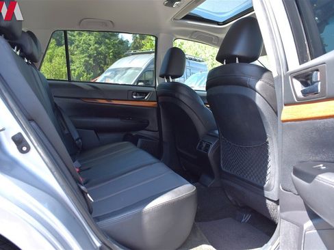 Used 2013 Subaru Outback 2.5i Limited image 30