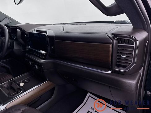 Used 2025 Chevrolet Silverado 2500 High Country image 31