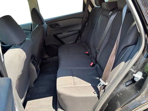 Used 2024 Nissan Rogue S FWD image 22