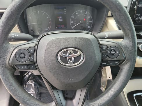 Used 2023 Toyota Corolla LE FWD image 22