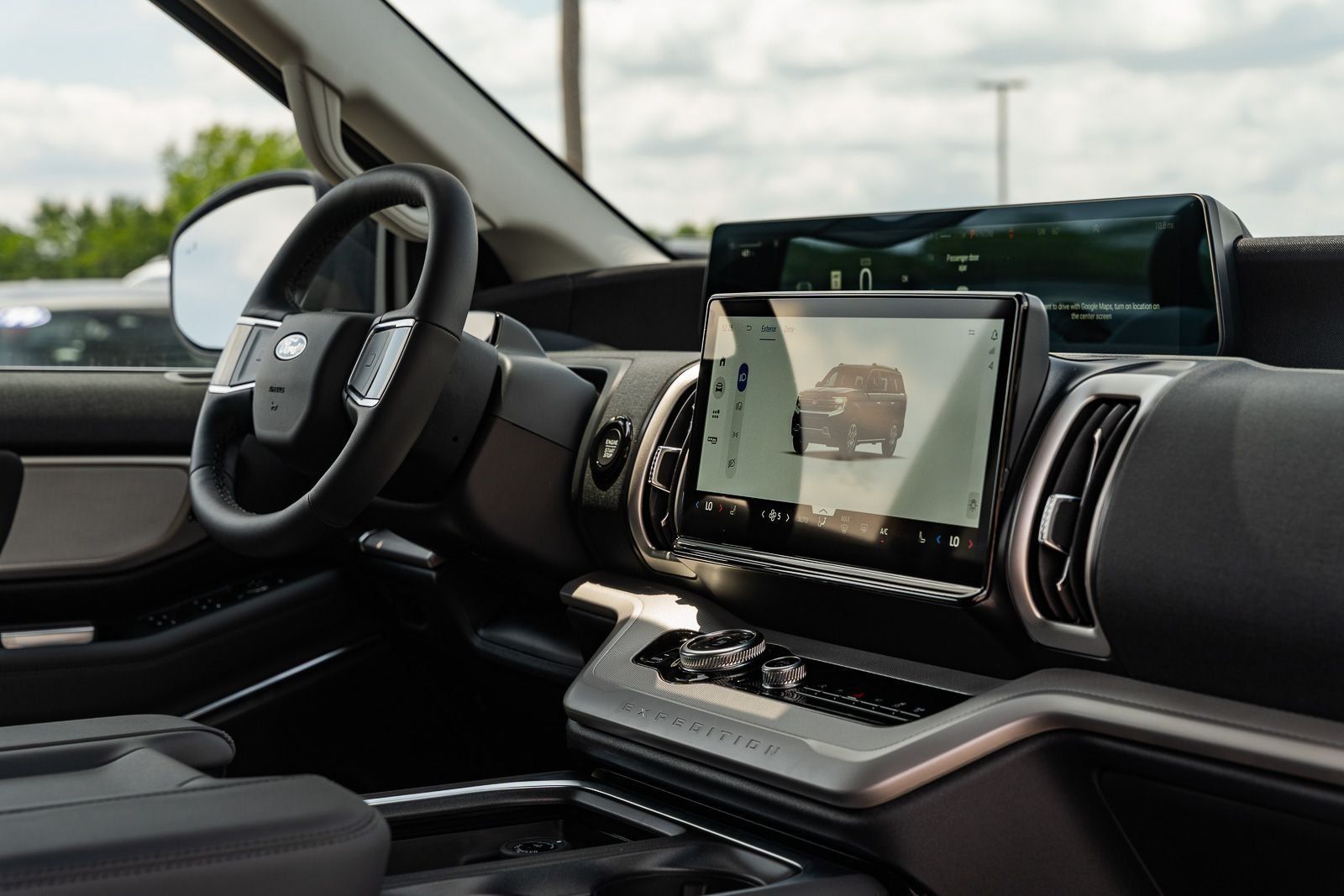 New 2026 Ford Expedition Active RWD image 8