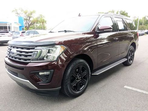 Used 2020 Ford Expedition XLT w/ Equipment Group 202A RWD image 5