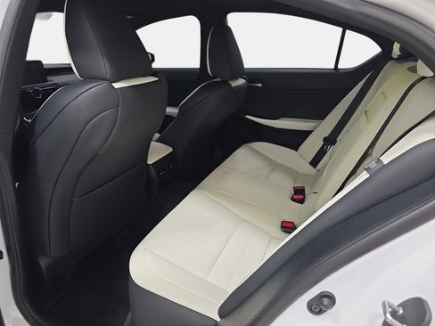 Used 2025 Lexus IS 350 F Sport AWD/4WD image 12