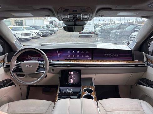 Certified 2025 Cadillac Escalade Sport Platinum image 29