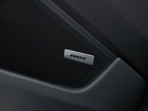 Certified 2025 Porsche 911 Carrera image 24