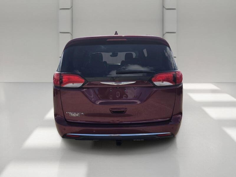 Certified 2019 Chrysler Pacifica Touring-L Plus w/ Advanced Safetytec Group FWD image 4
