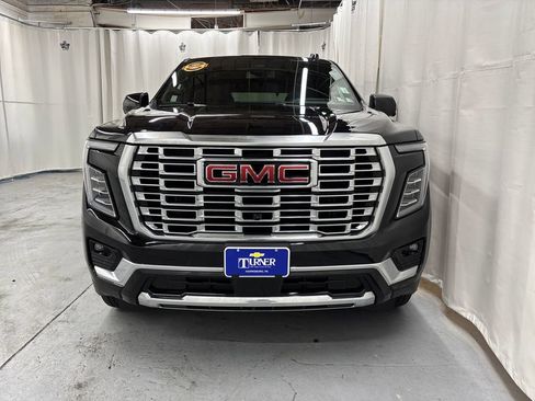 Used 2025 GMC Yukon Denali AWD/4WD image 8