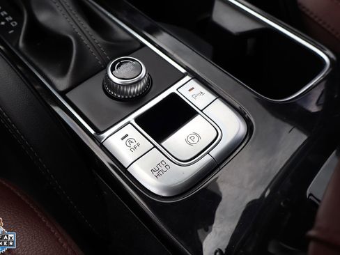 Used 2024 Kia Telluride EX w/ EX Captain's Chair Package FWD image 21