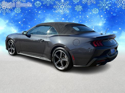 Used 2024 Ford Mustang Premium image 4