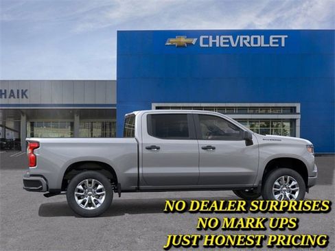 New 2026 Chevrolet Silverado 1500 Custom w/ LPO, Dark Essentials Package image 5