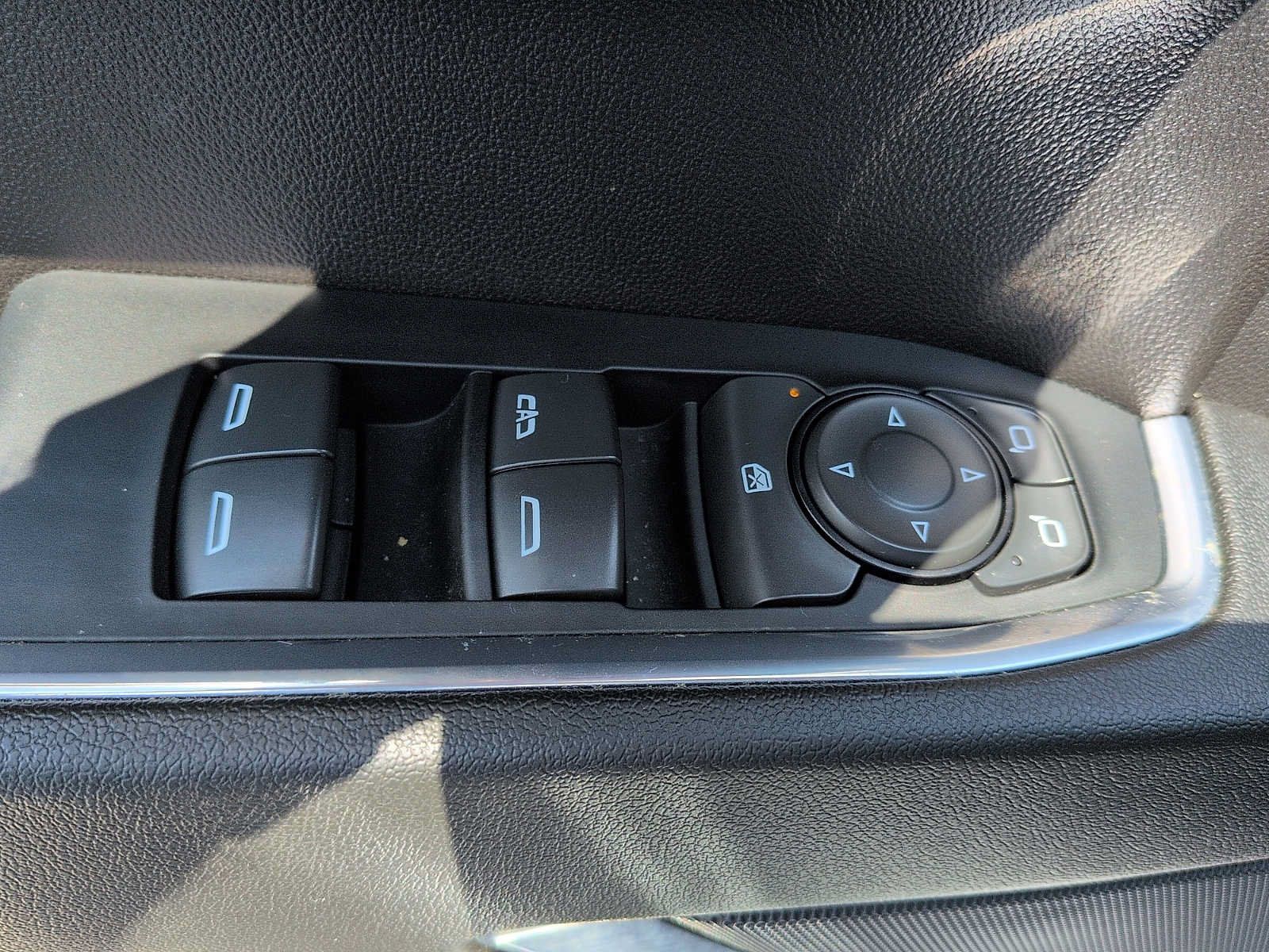 Used 2024 Chevrolet Silverado 1500 RST AWD/4WD image 16