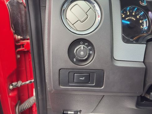 Used 2012 Ford F150 XLT w/ XLT Chrome Pkg image 12