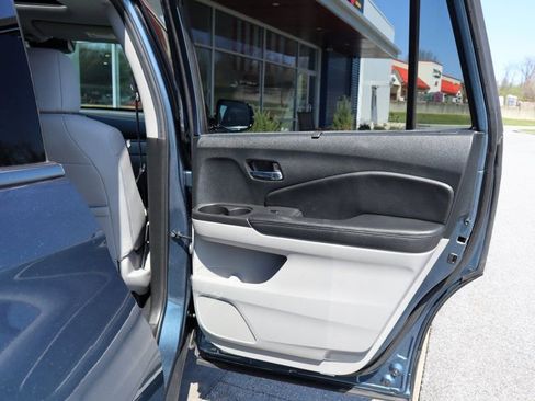 Used 2022 Honda Pilot Touring image 23