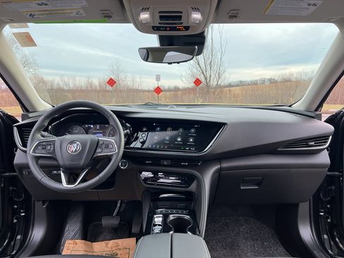 Used 2023 Buick Envision Avenir image 21