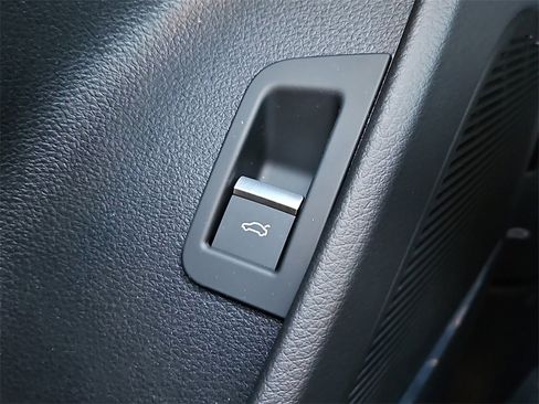 New 2026 Audi Q8 Premium Plus image 17