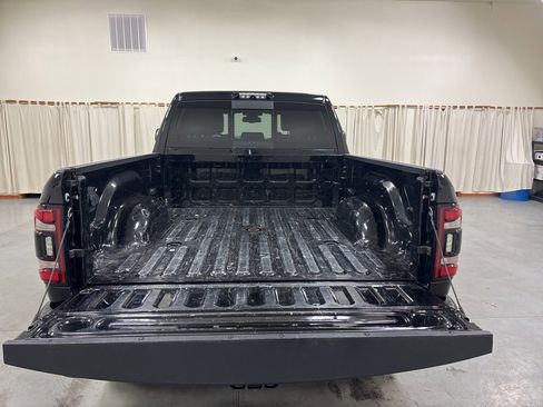 Used 2020 RAM 2500 Laramie w/ Night Edition image 8