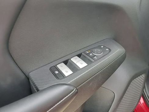 Used 2024 Mitsubishi Outlander SE image 14