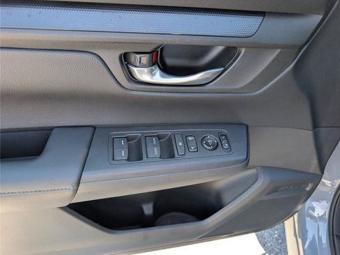 Used 2023 Honda CR-V EX image 18